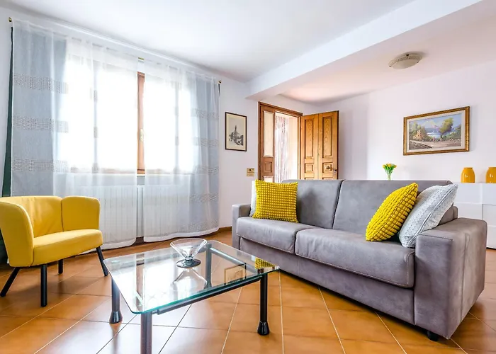 Apartament Hostly-il Viale-garden House Between Pisa E *