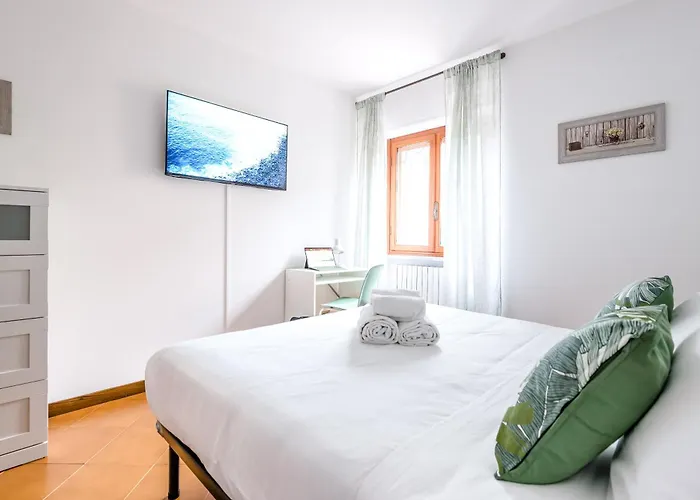 Hostly-il Viale-garden House Between Pisa E Apartament *