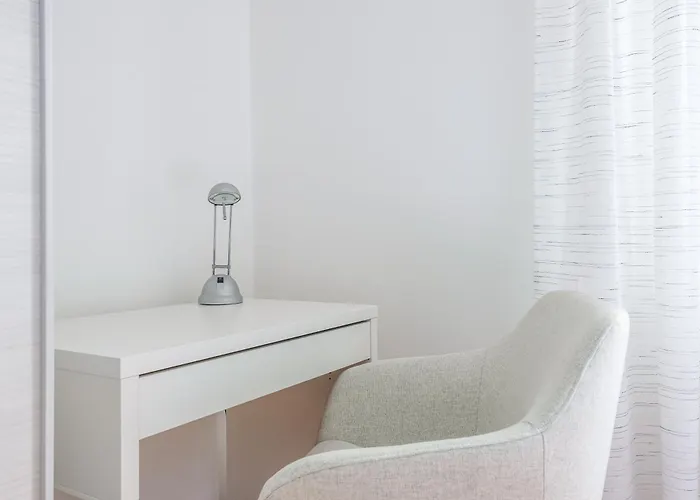 Hostly-il Viale-garden House Between Pisa E Apartament *